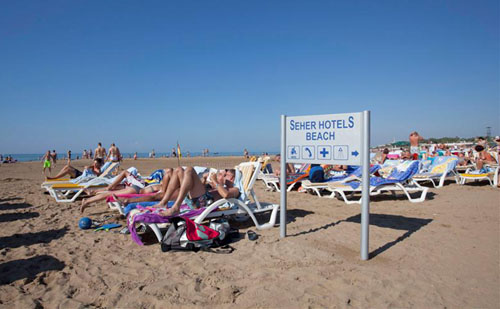 Пляж отеля Seher Sun Palace Resort & Spa 5* (Сехер Сан Палас Резорт энд Спа 5*) Фото отеля Seher Sun Palace Resort & Spa 5* (Сехер Сан Палас Резорт энд Спа 5*)