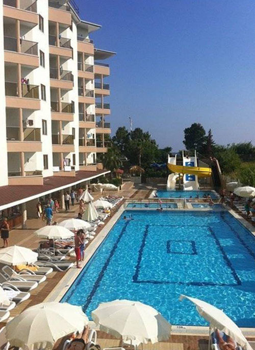 Бассейн отеля Atlas Beach Hotel 4* (Атлас Бич Отель 4*) Фото отеля Atlas Beach Hotel 4* (Атлас Бич Отель 4*)