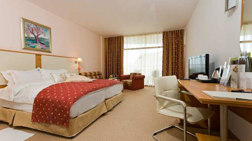 Номер отеля DoubleTree by Hilton Hotel Varna - Golden Sands 5* (Даблтри Хилтон Отель Варна - Голден Сандс 5*) Фото отеля DoubleTree by Hilton Hotel Varna - Golden Sands 5* (Даблтри Хилтон Отель Варна - Голден Сандс 5*)