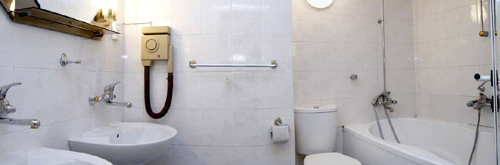 Ванная комната в номере отеля Сердика 3* (Serdika 3*) Фото отеля Сердика 3* (Serdika 3*)
