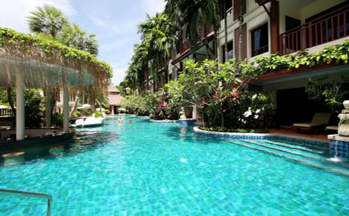Бассейн отеля Kata Palm Resort & Spa 4* (Ката Палм Резорт энд Спа 4*) Фото отеля Kata Palm Resort & Spa 4* (Ката Палм Резорт энд Спа 4*)