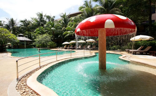 Детский бассейн отеля Kata Palm Resort & Spa 4* (Ката Палм Резорт энд Спа 4*) Фото отеля Kata Palm Resort & Spa 4* (Ката Палм Резорт энд Спа 4*)