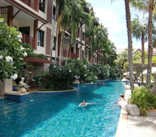 Бассейн отеля Kata Palm Resort & Spa 4* (Ката Палм Резорт энд Спа 4*) Фото отеля Kata Palm Resort & Spa 4* (Ката Палм Резорт энд Спа 4*)