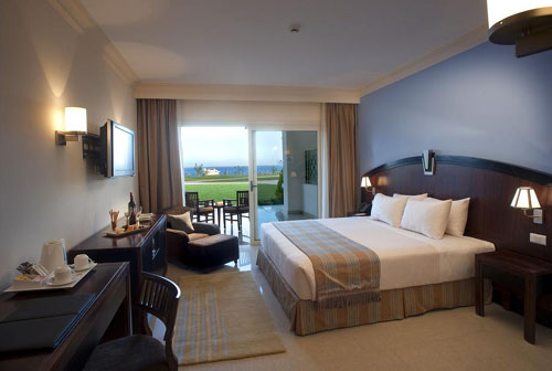 Номер отеля Stella Di Mare Beach Hotel & Spa 5* (Стелла Ди Маре Бич Отель энд Спа 5*) Фото отеля Stella Di Mare Beach Hotel & Spa 5* (Стелла Ди Маре Бич Отель энд Спа 5*)
