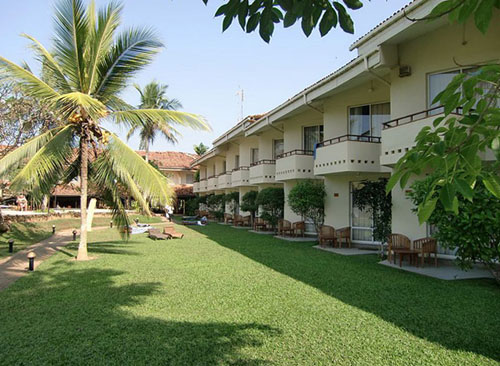 Отель Hibiscus Beach Hotel & Villas 3* (Хибискус Бич Отель энд Виллас 3*) Фото отеля Hibiscus Beach Hotel & Villas 3* (Хибискус Бич Отель энд Виллас 3*)