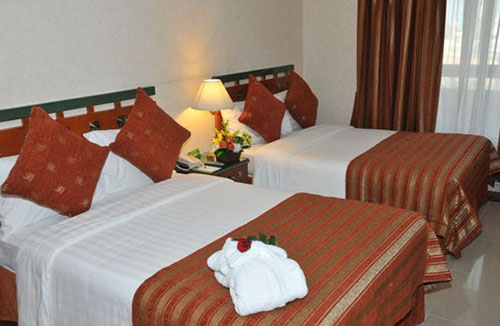 Номер отеля Holiday International Sharjah 4* (Холидей Интернешнл Шарджа 4*) Фото отеля Holiday International Sharjah 4* (Холидей Интернешнл Шарджа 4*)