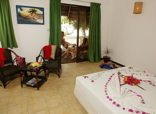 Номер отеля Kuredu Island Resort 4* (Куреду Исланд Резорт 4*) Фото отеля Kuredu Island Resort 4* (Куреду Исланд Резорт 4*)
