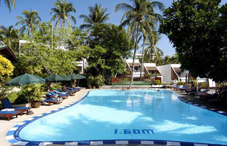 Бассейн отеля Best Western Phuket Ocean Resort 3* (Бест Вестерн Пхукет Оушен Резорт 3*) Фото отеля Best Western Phuket Ocean Resort 3* (Бест Вестерн Пхукет Оушен Резорт 3*)