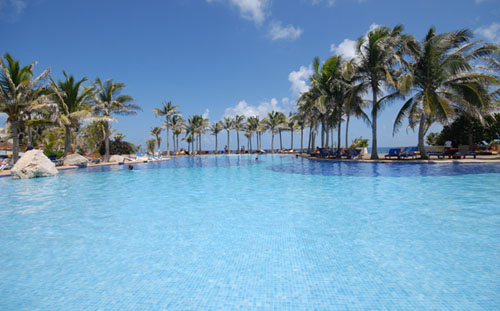 Бассейн отеля Oasis Cancun 4* (Оазис Канкун 4*) Фото отеля Oasis Cancun 4* (Оазис Канкун 4*)