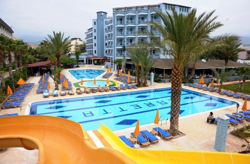 Бассейн отеля Caretta Beach Hotel 4* (Карета Бич Отель 4*) Фото отеля Caretta Beach Hotel 4* (Карета Бич Отель 4*)