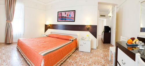 Номер Family Room отеля Ali Bey Club Park Manavgat HV1 5* (Али Бей Клуб Парк Манавгат HV1 5*) Фото отеля Ali Bey Club Park Manavgat HV1 5* (Али Бей Клуб Парк Манавгат HV1 5*)