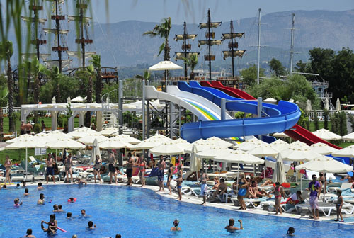 Водные горки отеля Lake & River Side Hotel & Spa 5* (Лейк Ривер Сиде Отель энд Спа 5*) Фото отеля Lake & River Side Hotel & Spa 5* (Лейк Ривер Сиде Отель энд Спа 5*)