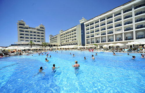 Бассейн отеля Lake & River Side Hotel & Spa 5* (Лейк Ривер Сиде Отель энд Спа 5*) Фото отеля Lake & River Side Hotel & Spa 5* (Лейк Ривер Сиде Отель энд Спа 5*)
