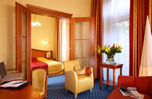 Номер Junior Suite отеля Hotel Kummer 4* (Отель Куммер 4*) Фото отеля Hotel Kummer 4* (Отель Куммер 4*)