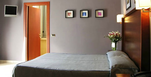 Номер отеля Taormina Hotel Rome 2* (Таормина Отель Рим 2*) Фото отеля Taormina Hotel Rome 2* (Таормина Отель Рим 2*)