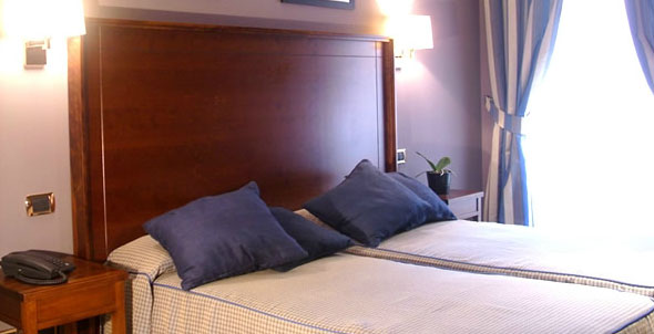 Номер отеля Taormina Hotel Rome 2* (Таормина Отель Рим 2*) Фото отеля Taormina Hotel Rome 2* (Таормина Отель Рим 2*)