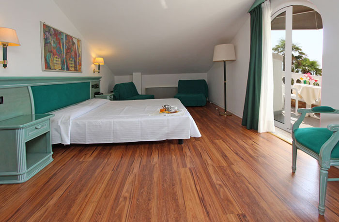Номер отеля Park Hotel Cellini 4* (Парк Отель Челлини 4*) Фото отеля Park Hotel Cellini 4* (Парк Отель Челлини 4*)