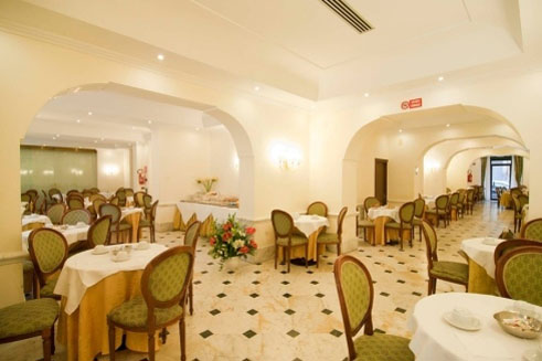 Ресторан отеля Archimede Hotel 4* (Архимед Отель 4*) Фото отеля Archimede Hotel 4* (Архимед Отель 4*)
