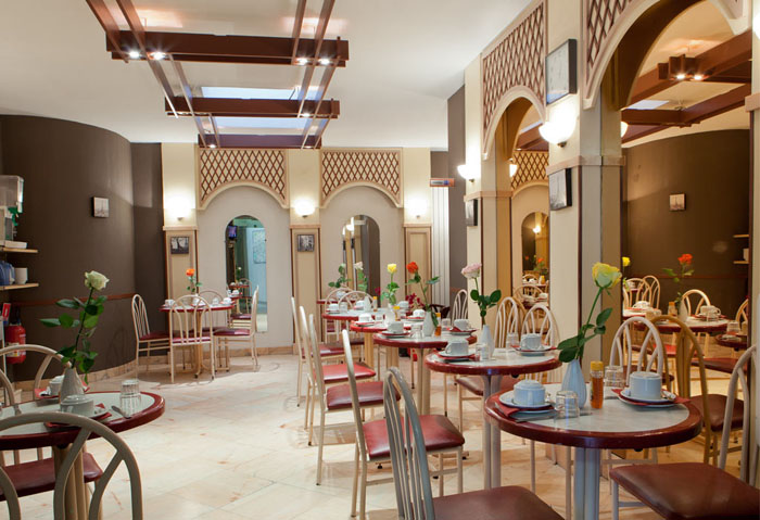 Ресторан отеля Grand Hotel de Paris 3* (Гранд Отель де Париж 3*) Фото отеля Grand Hotel de Paris 3* (Гранд Отель де Париж 3*)