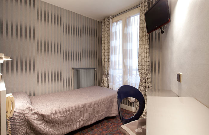 Номер Single Room отеля Grand Hotel de Paris 3* (Гранд Отель де Париж 3*) Фото отеля Grand Hotel de Paris 3* (Гранд Отель де Париж 3*)