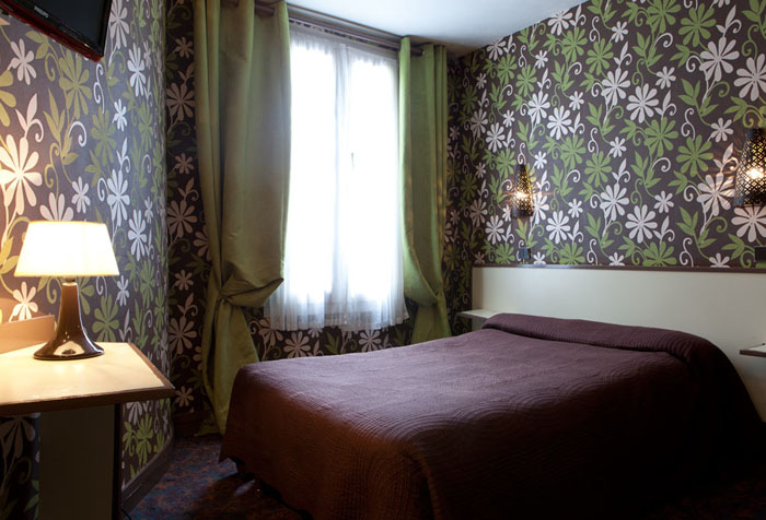 Номер отеля Grand Hotel de Paris 3* (Гранд Отель де Париж 3*) Фото отеля Grand Hotel de Paris 3* (Гранд Отель де Париж 3*)
