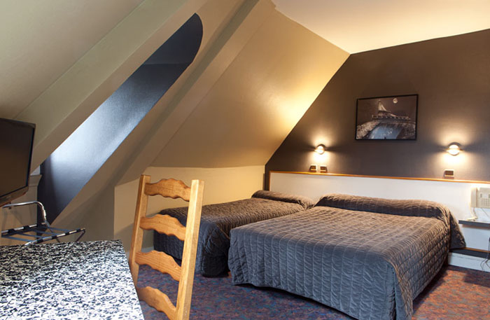Номер отеля Grand Hotel de Paris 3* (Гранд Отель де Париж 3*) Фото отеля Grand Hotel de Paris 3* (Гранд Отель де Париж 3*)