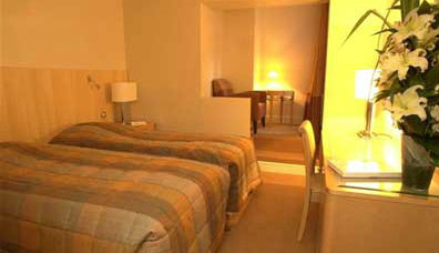 Номер Deluxe Room отеля Hotel de Castiglione 4* (Отель де Кастильон 4*) Фото отеля Hotel de Castiglione 4* (Отель де Кастильон 4*)