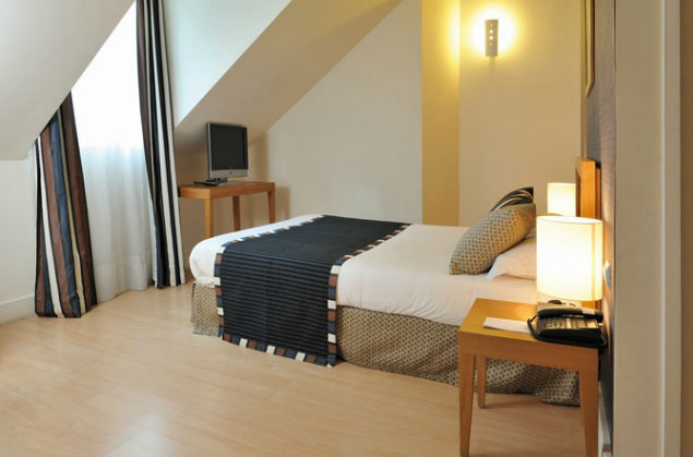 Номер отеля Residhome Paris Opera 4* (Резидхоум Париж Опера 4*) Фото отеля Residhome Paris Opera 4* (Резидхоум Париж Опера 4*)