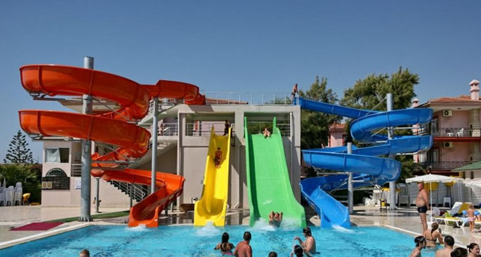 Водные горки отеля Hedef Beach Resort & Spa 5* (Хедеф Бич Резорт энд Спа 5*) Фото отеля Hedef Beach Resort & Spa 5* (Хедеф Бич Резорт энд Спа 5*)