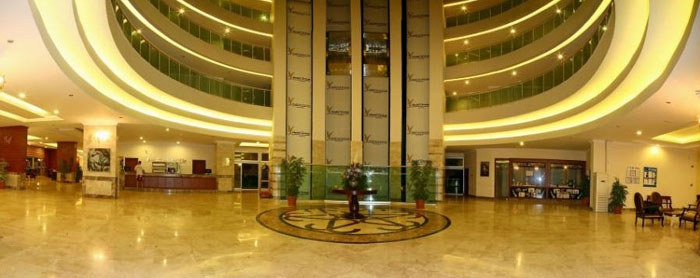 Лобби отеля Hedef Beach Resort & Spa 5* (Хедеф Бич Резорт энд Спа 5*) Фото отеля Hedef Beach Resort & Spa 5* (Хедеф Бич Резорт энд Спа 5*)