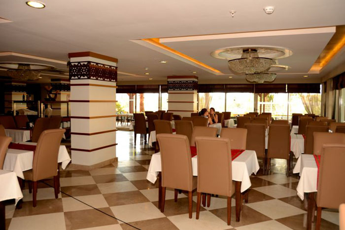 Ресторан отеля Holiday City Hotel 4* (Холидей Сити Отель 4*) Фото отеля Holiday City Hotel 4* (Холидей Сити Отель 4*)