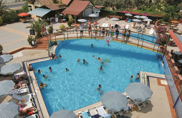 Бассейн отеля Numa Konaktepe Hotel 4* (Нума Конактепе Отель 4*) Фото отеля Numa Konaktepe Hotel 4* (Нума Конактепе Отель 4*)