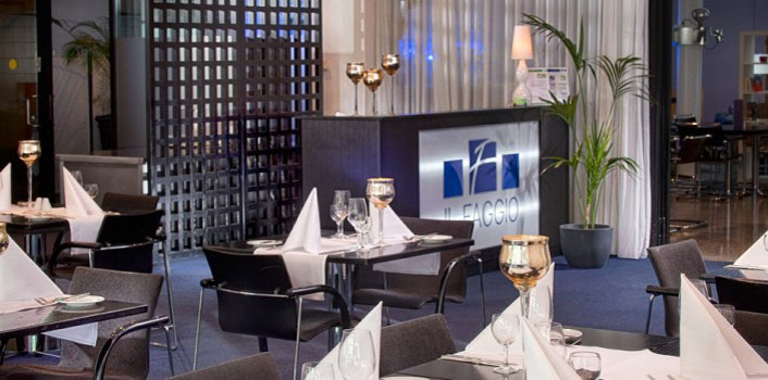 Ресторан отеля Holiday Inn Berlin City West 4* (Холидей Инн Берлин Сити Вест 4*) Фото отеля Holiday Inn Berlin City West 4* (Холидей Инн Берлин Сити Вест 4*)