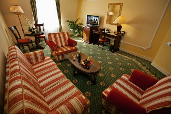 Номер Carlsbad Suite отеля Carlsbad Plaza 5* (Карлсбад Плаза 5*) Фото отеля Carlsbad Plaza 5* (Карлсбад Плаза 5*)