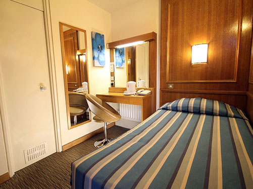 Номер Single Room отеля St. Giles London Classic Hotel 3* (Святой Жиль Лондон Классик Отель 3*) Фото отеля St. Giles London Classic Hotel 3* (Святой Жиль Лондон Классик Отель 3*)