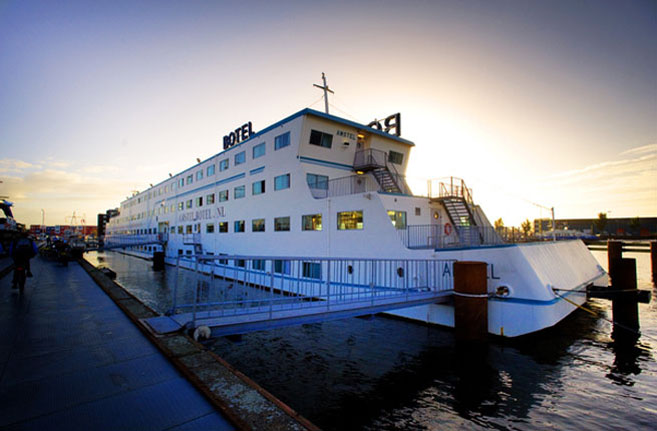 Отель Amstel Botel 3* (Амстел Ботель 3*) Фото отеля Amstel Botel 3* (Амстел Ботель 3*)
