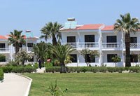 Отель Kamari Beach Hotel 4* (Камари Бич Отель 4*) Фото отеля Kamari Beach Hotel 4* (Камари Бич Отель 4*)