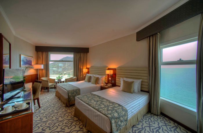 Номер Family Room отеля Oceanic Khorfakkan Resort & Spa 4* (Океаник Корфаккан Резорт энд Спа 4*)