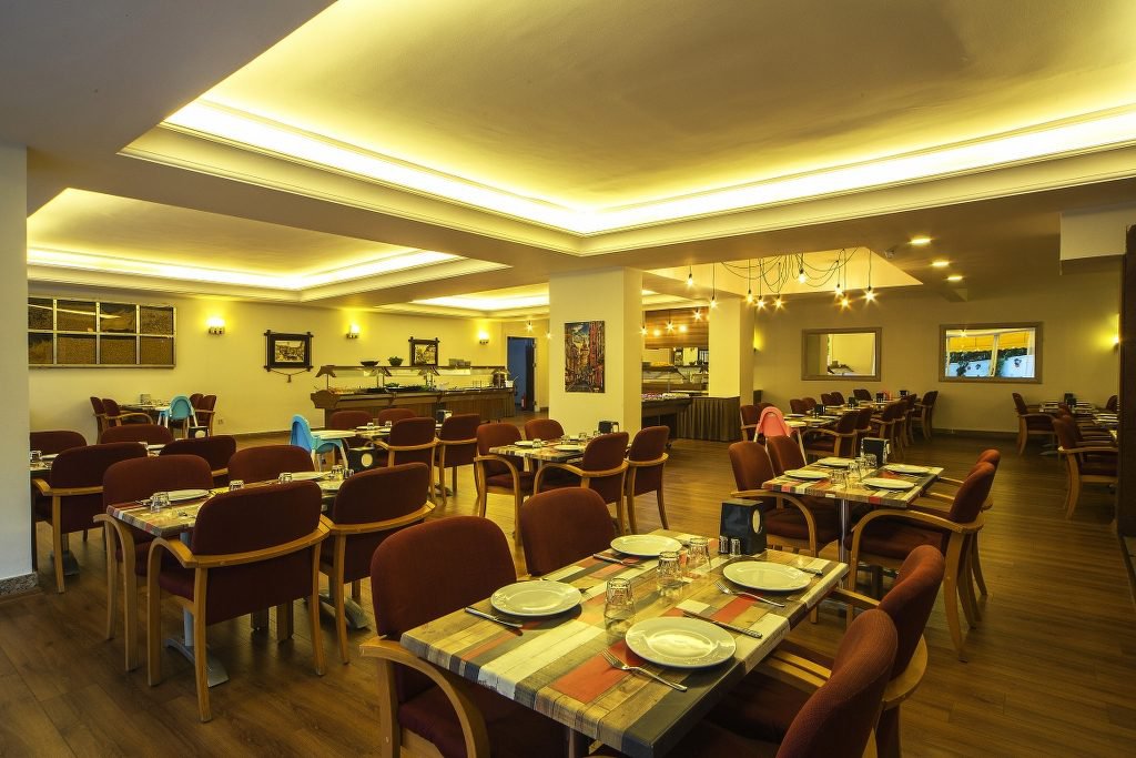 Ресторан отеля Sunbay Park Hotel 4* (Санбей Парк Отель 4*)