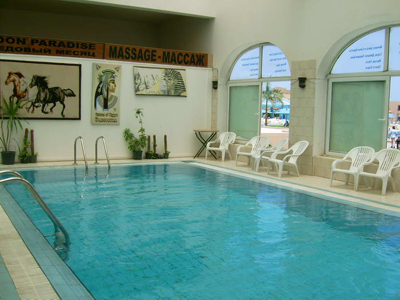 Крытый бассейн отеля Ali Baba Palace 4* (Али Баба Палас 4*) Фото отеля Ali Baba Palace 4* (Али Баба Палас 4*) - Крытый бассейн
