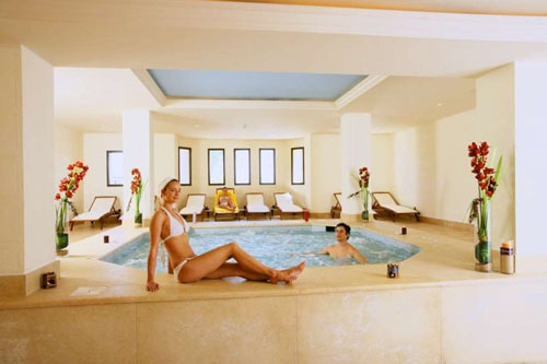 Бассейн в SPA отеля Magic Life Kalawy Imperial 5* (Мэджик Лайф Калави Империал 5*) Фото отеля Magic Life Kalawy Imperial 5* (Мэджик Лайф Калави Империал 5*)