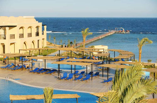 Понтон на пляже отеля Magic Life Kalawy Imperial 5* (Мэджик Лайф Калави Империал 5*) Фото отеля Magic Life Kalawy Imperial 5* (Мэджик Лайф Калави Империал 5*)