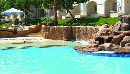 Бассейн отеля Hilton Sharm Dreams Resort 5* (Хилтон Шарм Дримс Резорт 5*) Фото отеля Hilton Sharm Dreams Resort 5* (Хилтон Шарм Дримс Резорт 5*)