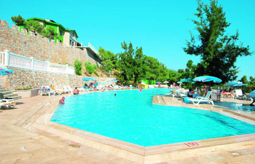 Бассейн отеля Larissa Hill Beach 5* HV1 (Ларисса Хилл Бич 5* HV1) Фото отеля Larissa Hill Beach 5* HV1 (Ларисса Хилл Бич 5* HV1)