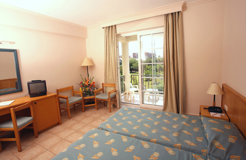 Номер отеля Euphoria Palm Beach Resort 5* HV1 (Эйфория Палм Бич Резорт 5* HV1) Фото отеля Euphoria Palm Beach Resort 5* HV1 (Эйфория Палм Бич Резорт 5* HV1)