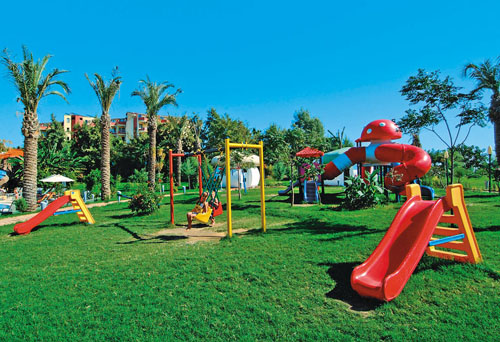 Детская площадка отеля MC Arancia Resort Hotel 5* (МС Арансия Реcорт Отель 5*) Фото отеля MC Arancia Resort Hotel 5* (МС Арансия Реcорт Отель 5*)