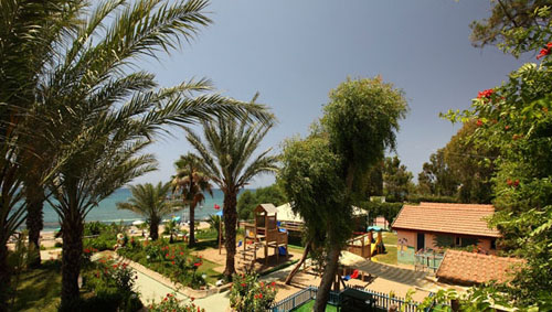 Детская площадка отеля Club Gunes Garden 4* (Клуб Гюнеш Гарден 4*) Фото отеля Club Gunes Garden 4* (Клуб Гюнеш Гарден 4*)