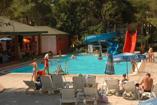 Бассейн отеля Maya Golf Hotel HV2 4* (Майя Гольф Отель HV2 4*) Фото отеля Maya Golf Hotel HV2 4* (Майя Гольф Отель HV2 4*)