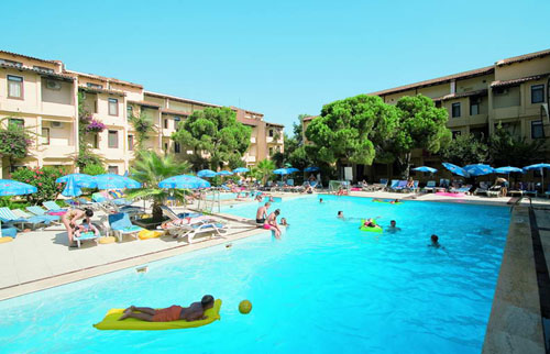 Бассейн отеля Maya Golf Hotel HV2 4* (Майя Гольф Отель HV2 4*) Фото отеля Maya Golf Hotel HV2 4* (Майя Гольф Отель HV2 4*)