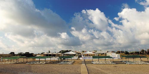 Пляж отеля Aska Costa Holiday Club HV1 5* (Аска Коста Холидей Клаб HV1 5*) Фото отеля Aska Costa Holiday Club HV1 5* (Аска Коста Холидей Клаб HV1 5*)